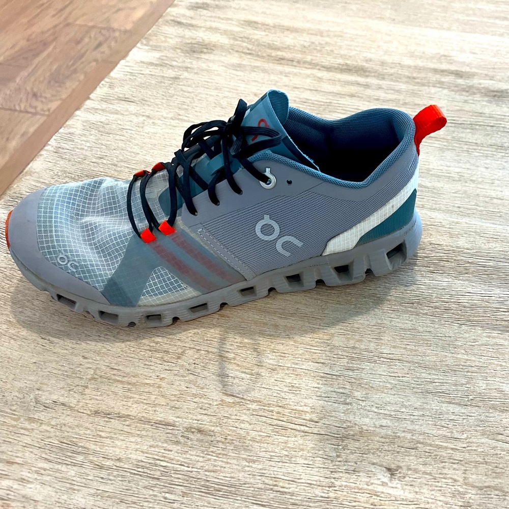 Only worn a few times